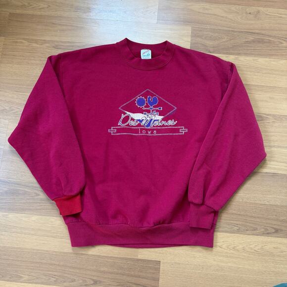 Vintage 90's Des Moines Iowa Red Fleece Crewneck Pullover Sweatshirt Sz Large - Picture 1 of 6